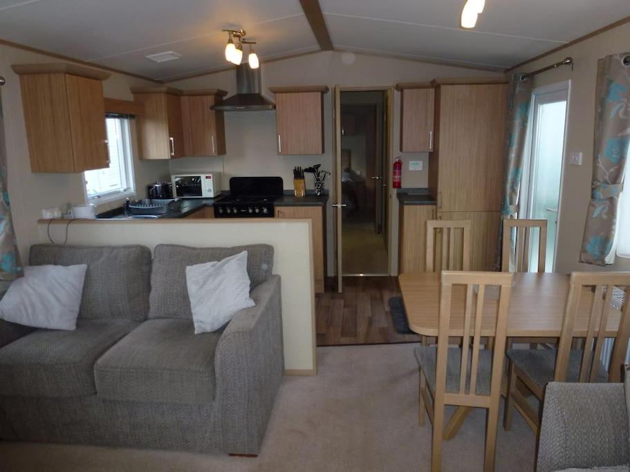 Bude Coastal Lodge エクステリア 写真