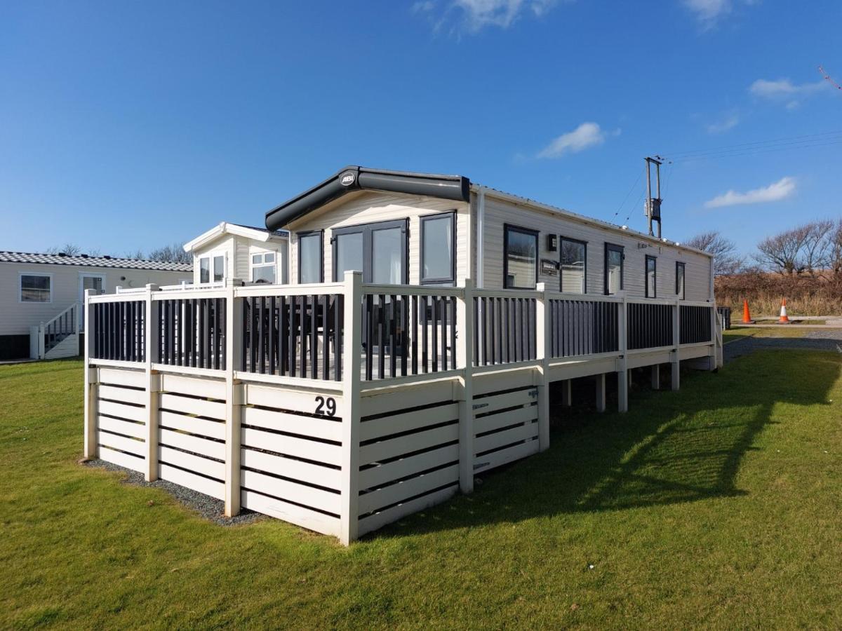 Bude Coastal Lodge エクステリア 写真